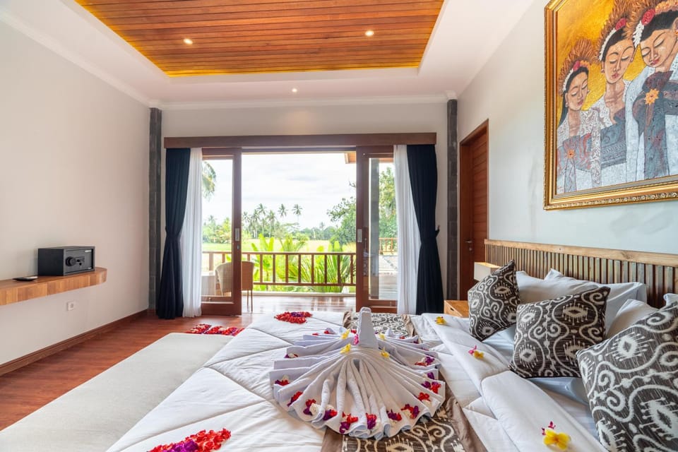 Bed, View (from property/room), Photo of the whole room, Bedroom