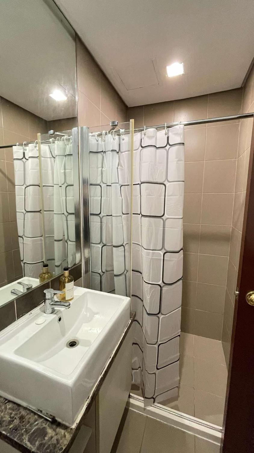 Admiral Baysuites Apartment hotel in Manila City
