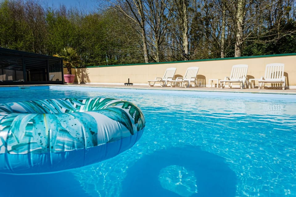 Gîte Breizh piscine ou jacuzzi House in Finistere