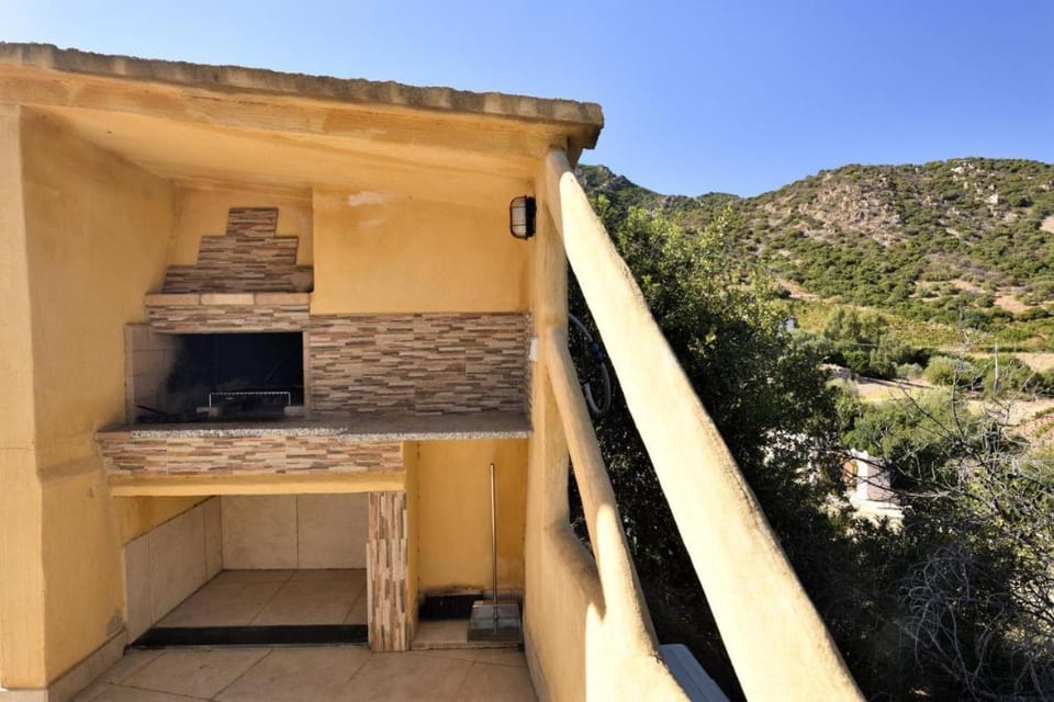 Natural landscape, BBQ facilities, Balcony/Terrace, Evening entertainment, Mountain view