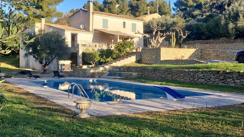 Property building, Day, Garden, Swimming pool, sunbed