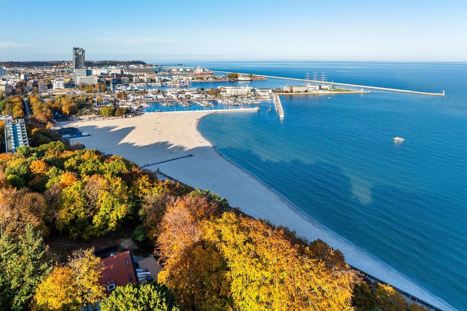 Off site, Bird's eye view, View (from property/room), City view, Sea view, Location