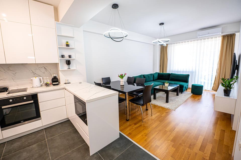 Kitchen or kitchenette, Living room, Seating area, Dining area, dishwasher, oven, stove