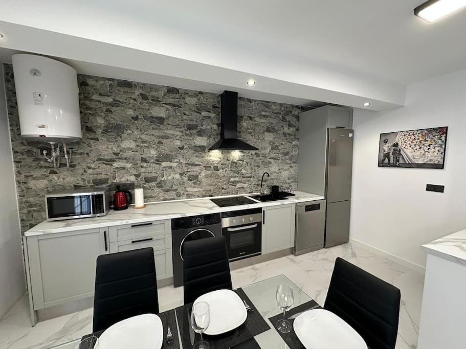 Espléndido Apartamento en Madrid VT-14944 Apartment in Madrid