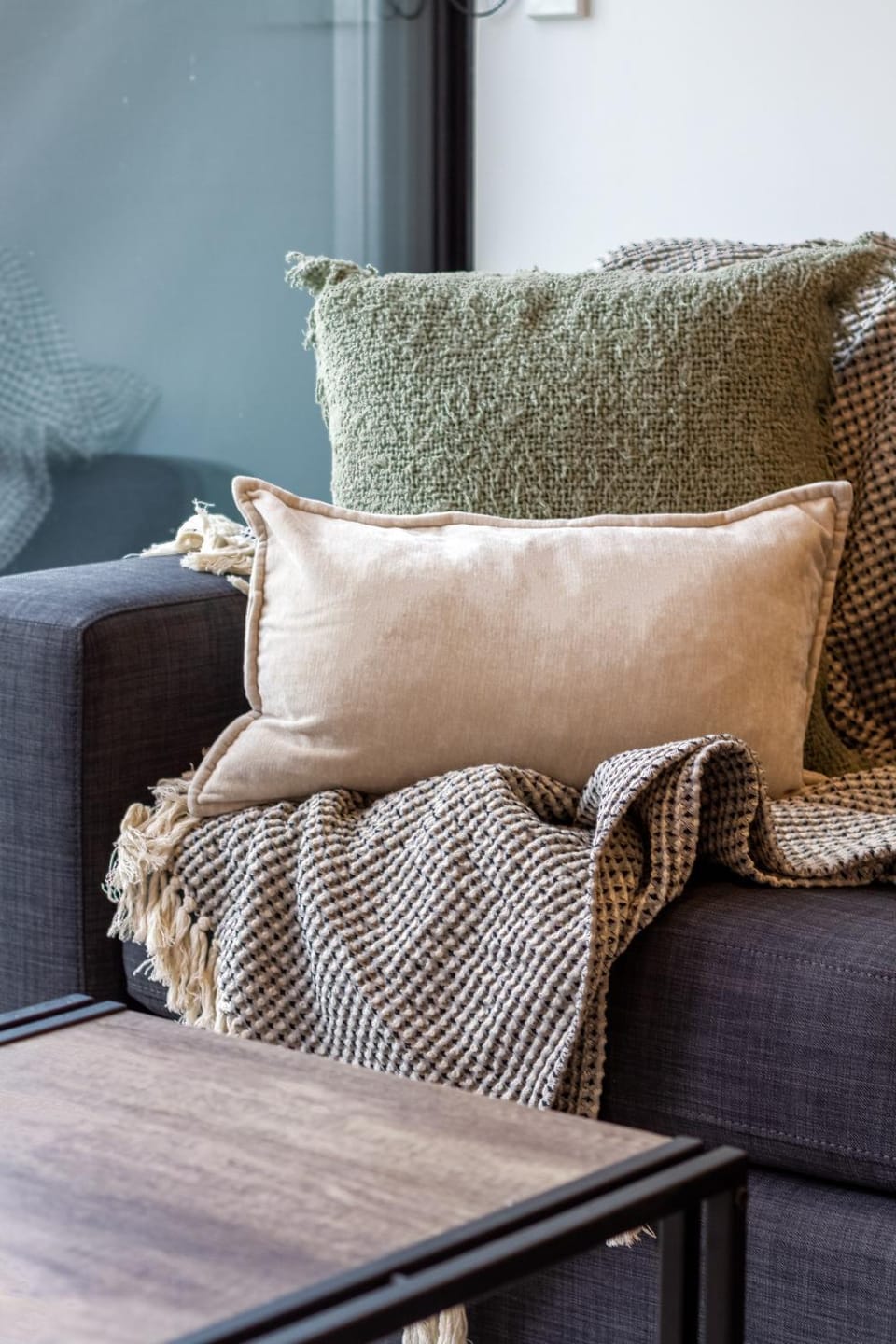 Living room, Decorative detail, Seating area