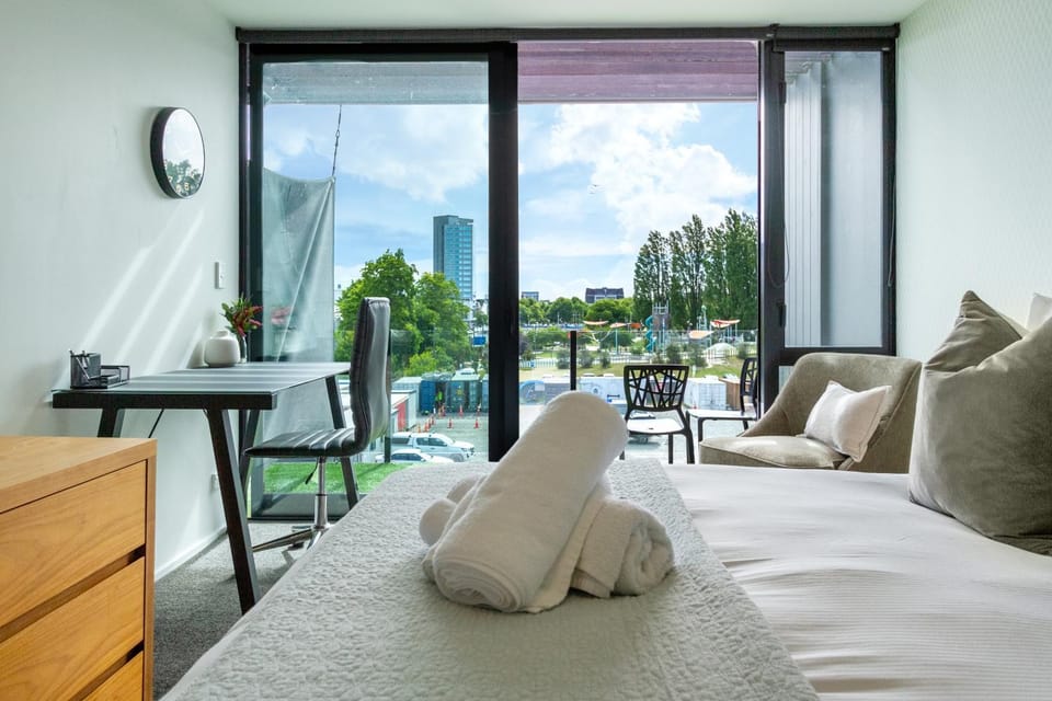 Patio, Bed, Balcony/Terrace, Seating area, Dining area