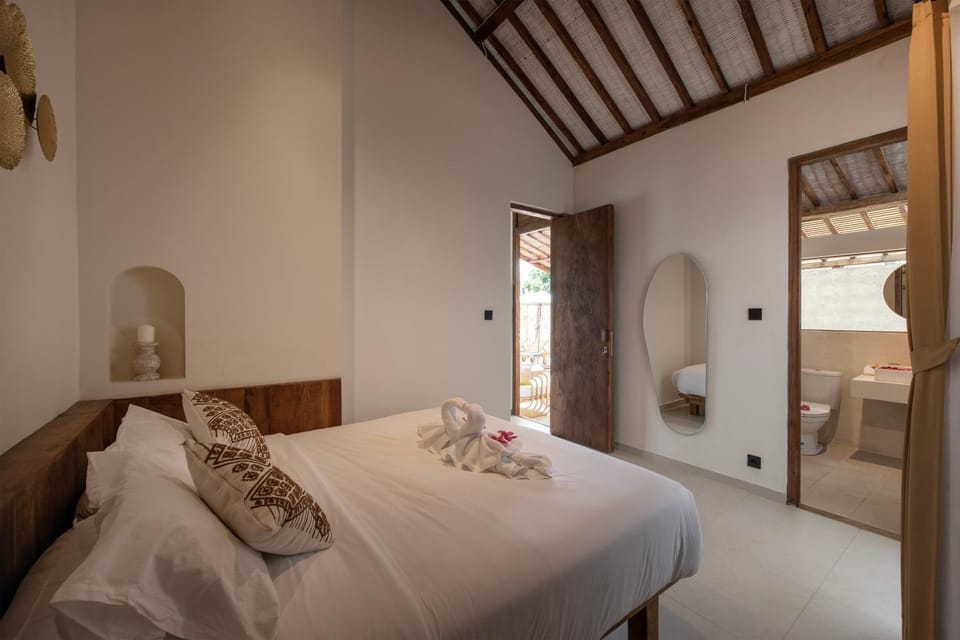 Bed, Photo of the whole room, Bedroom, wardrobe
