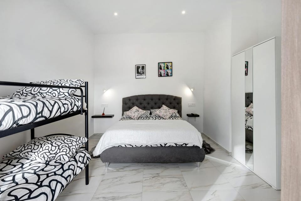 Property building, Living room, Bedroom