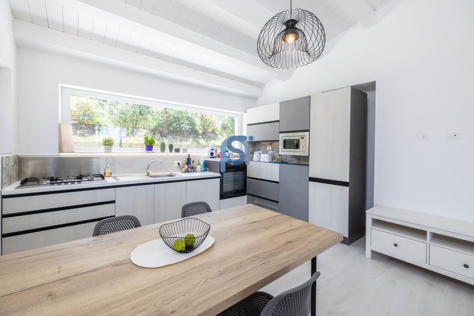 Kitchen or kitchenette, Communal kitchen, kitchen, kitchen
