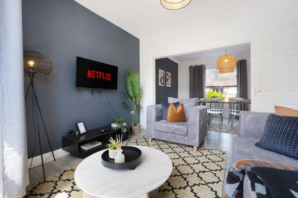 TV and multimedia, Living room, Seating area
