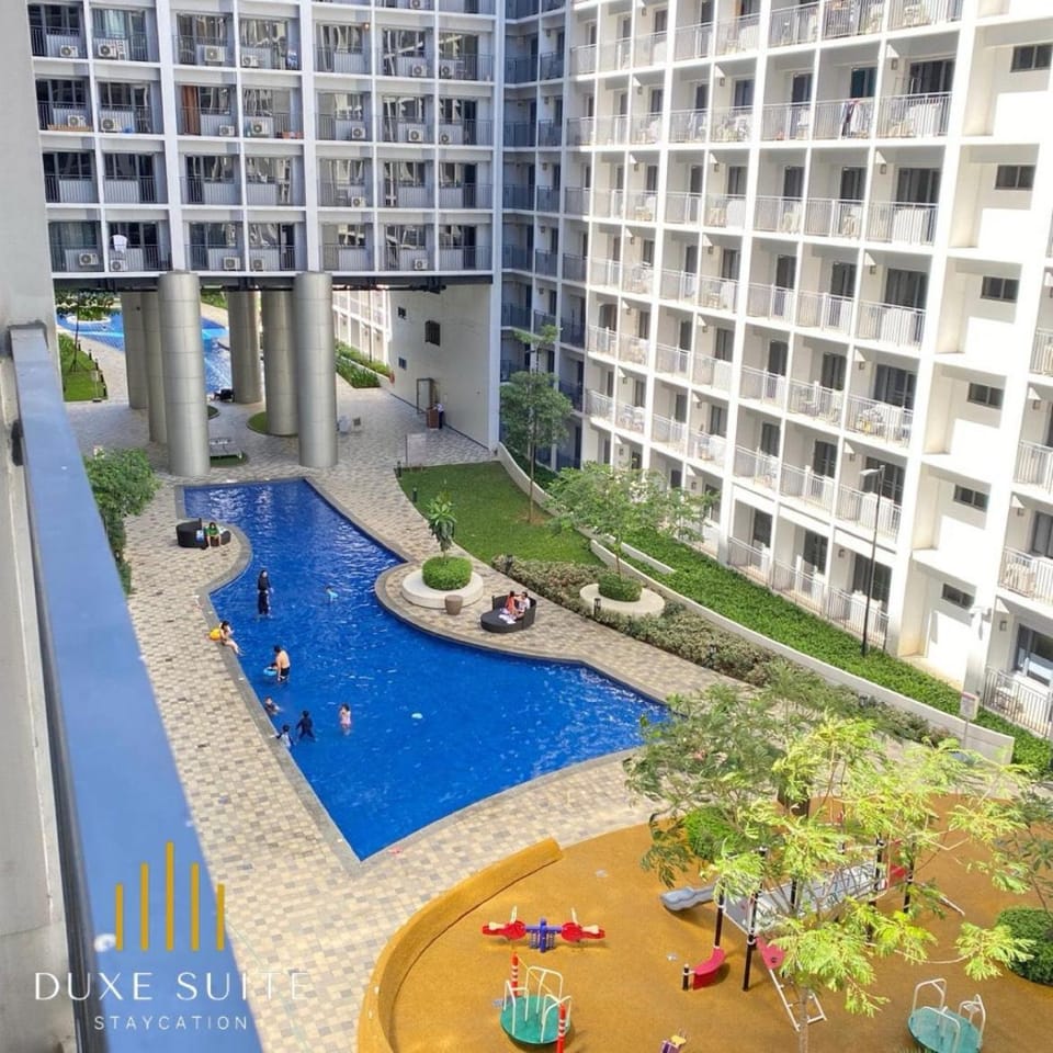 Aesthetic walking distance to MOA,near NAIA AIRPORT with NETFLIX,MINIVIDEOKE,BOARDGAMES-DUXE2 Apartment hotel in Pasay