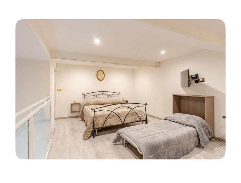 House Vincenza Apartment in Naples