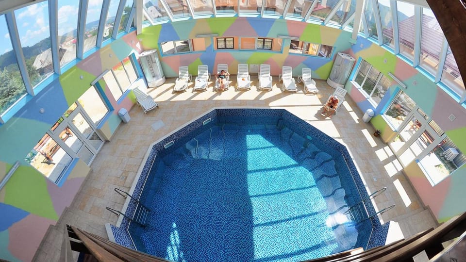 Pool view, Swimming pool