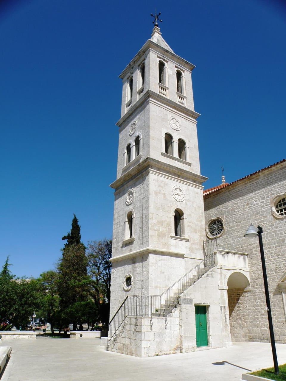 Nearby landmark, Other