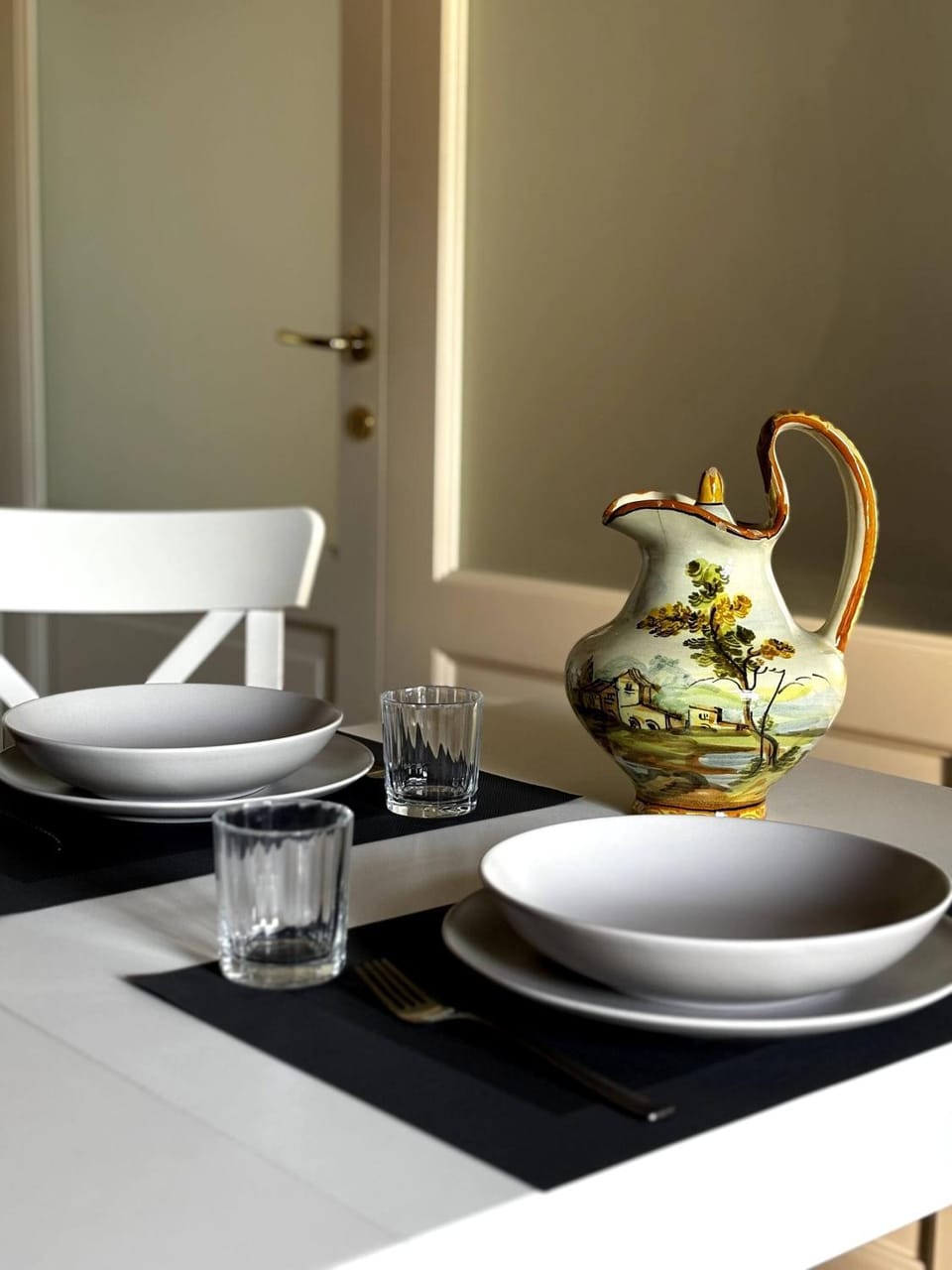 Decorative detail, Dining area, kitchen