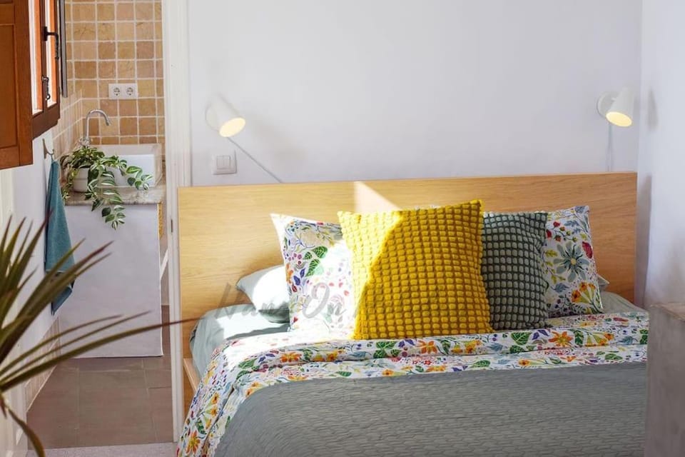 La Galeria, Frigiliana Traditional Townhouse in the heart of the old quarter HansOnHoliday Rentals Apartment in Frigiliana