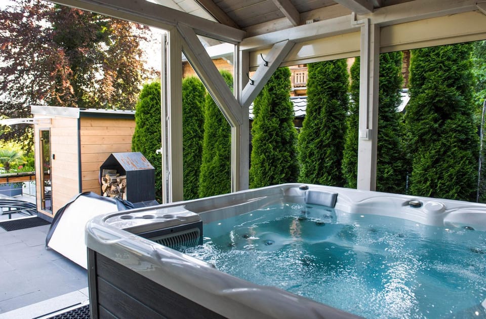 Mountain Spring- Apartamenty Premium 4-8 os z jacuzzi, sauną i basenem w cenie - widok na góry Apartment in Lower Silesian Voivodeship