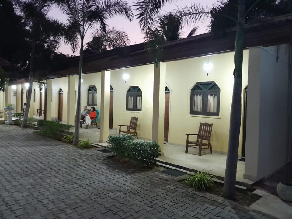Sunshine Guest House Bed and Breakfast in Southern Province