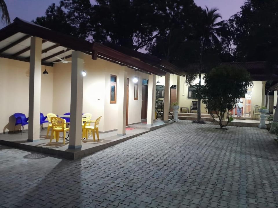 Sunshine Guest House Bed and Breakfast in Southern Province