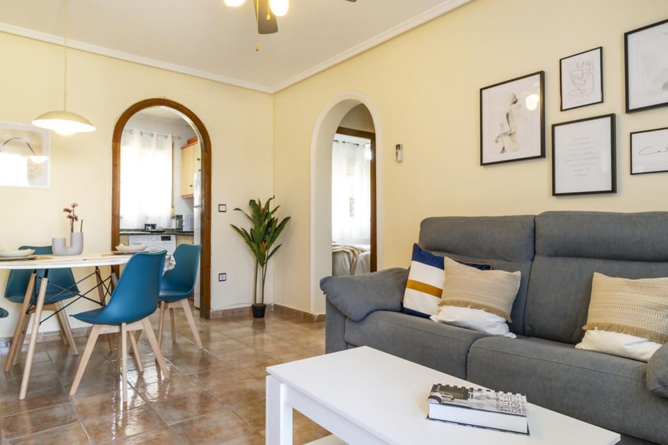 Groundfloor PInk Torrevista 2 House in Torrevieja