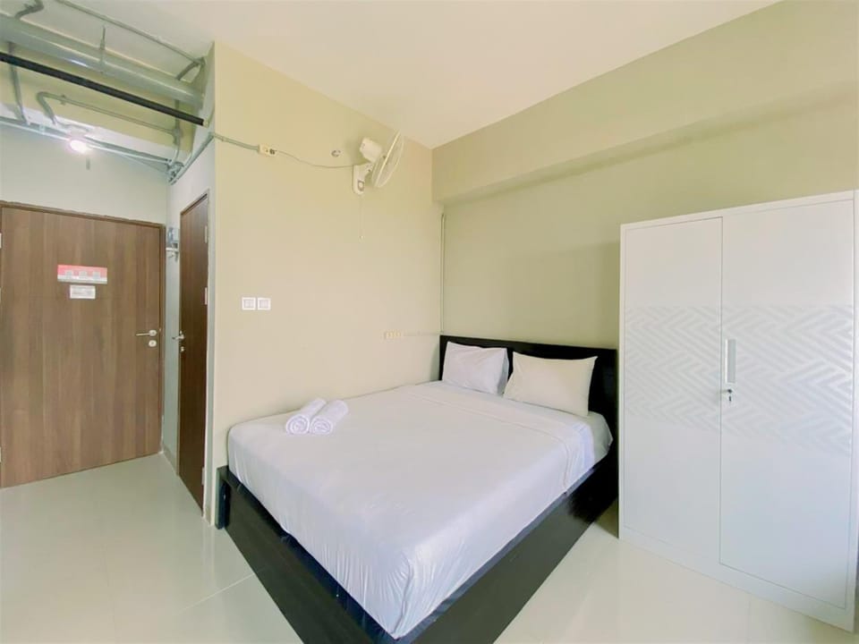 Warm and Homey Studio at Royal Sentul Park Apartment By Travelio Apartment in West Java