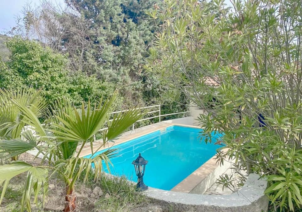 Day, Natural landscape, Garden view, Pool view, Swimming pool, Swimming pool