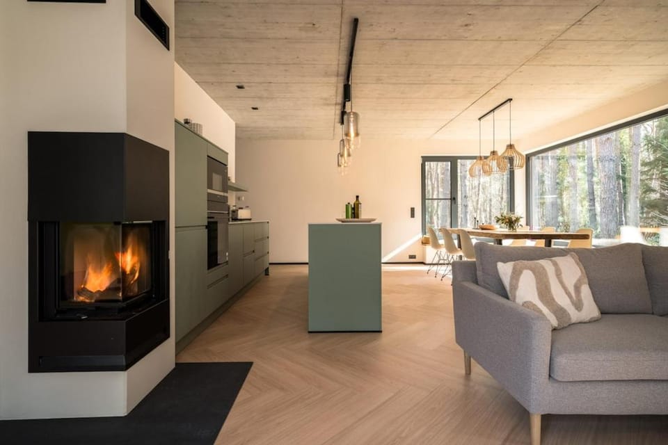 Kitchen or kitchenette, Living room, Seating area