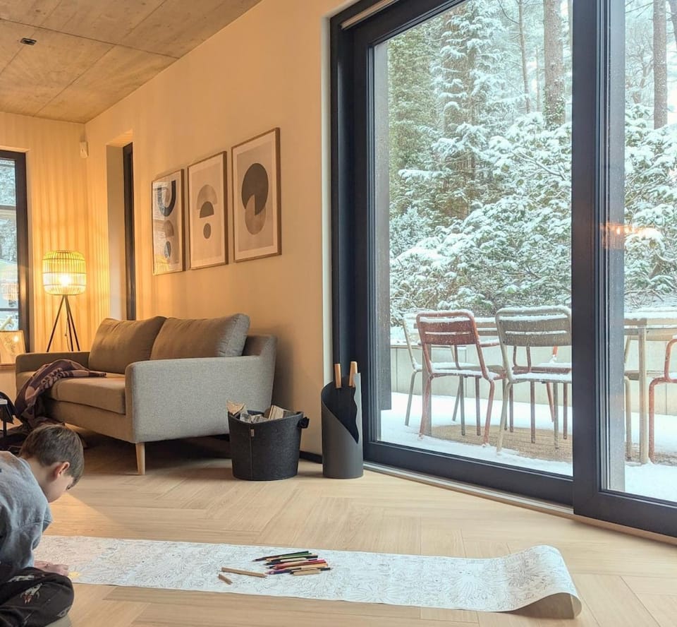 Winter, Living room, Seating area