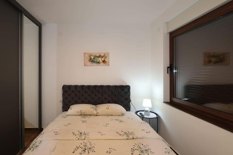 Lux Apartment Rose Avenue Apartment in Serbia