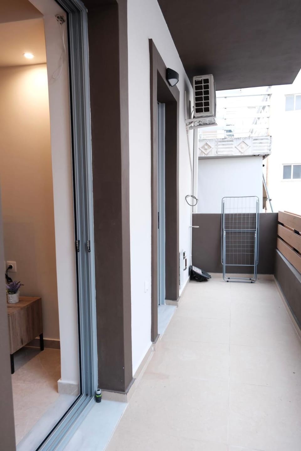 Property building, Patio, Balcony/Terrace
