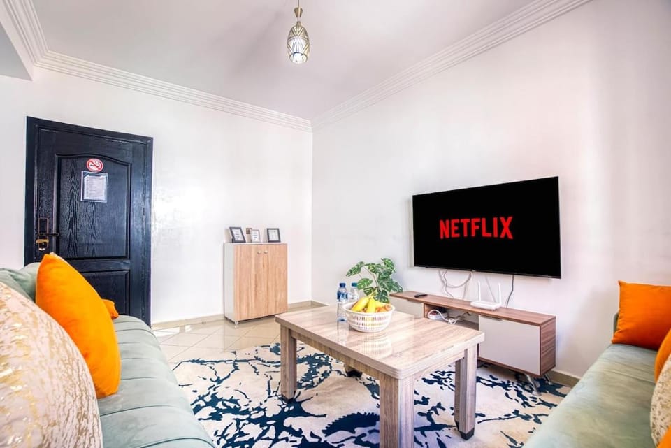 Communal lounge/ TV room, TV and multimedia, Living room, Seating area