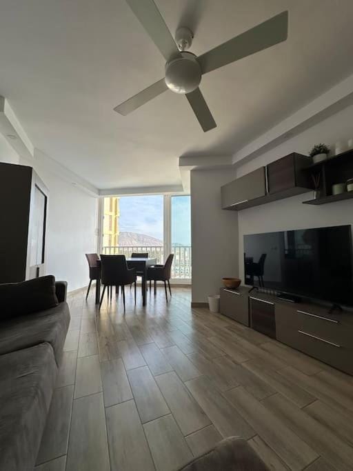 1 Bedroom Playa las Americas - Apartament Apartment in Playa de las Americas