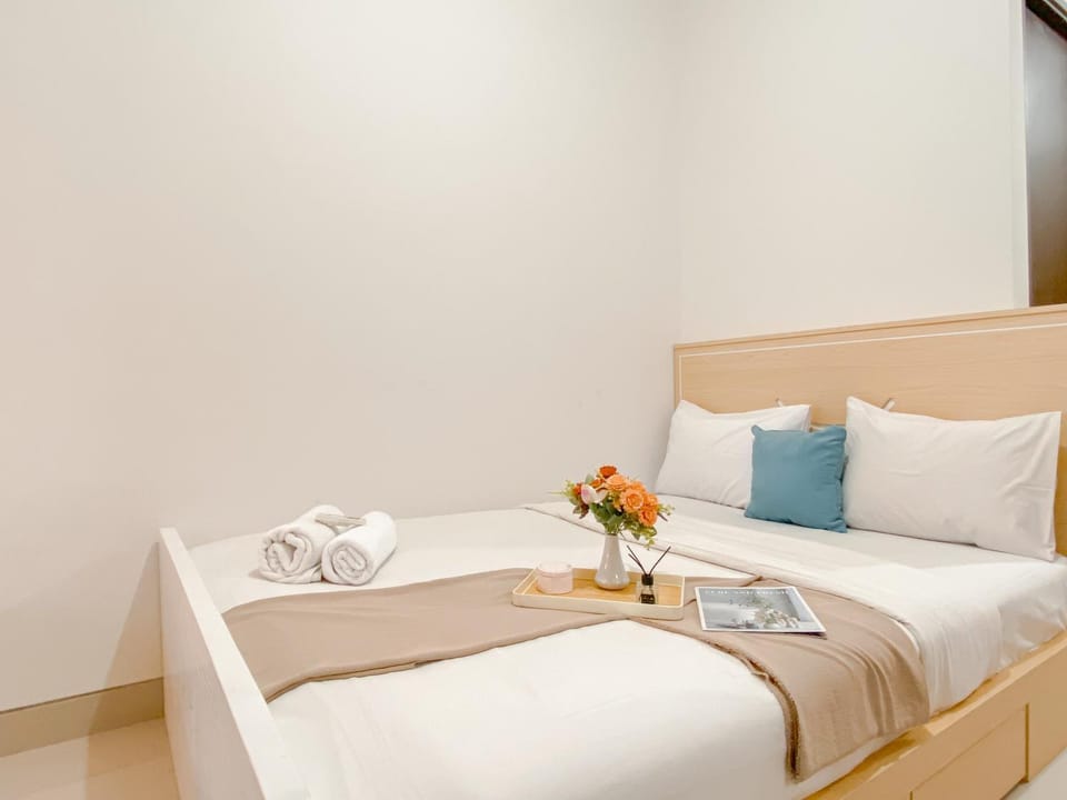 Good Deal and Elegant Studio Transpark Cibubur Apartment By Travelio Apartment in West Java