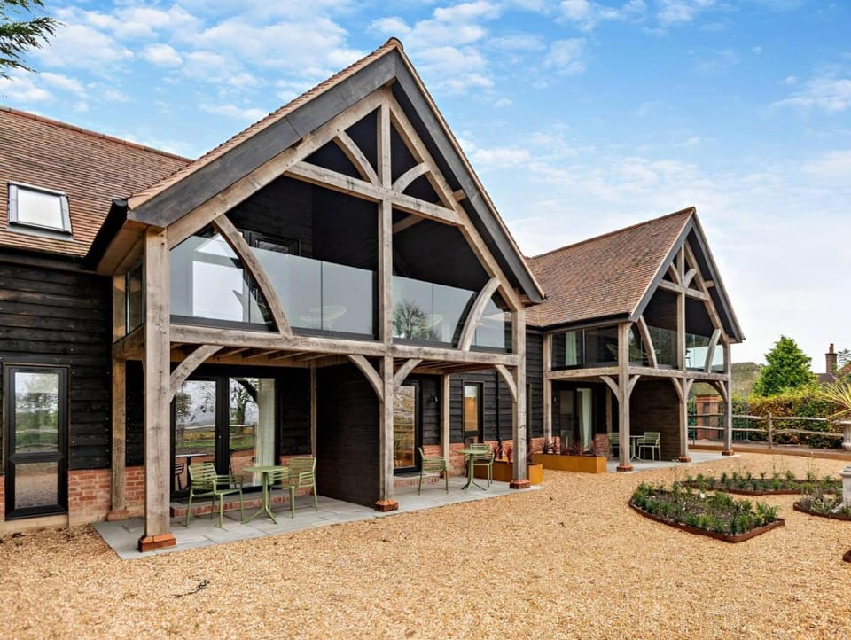 Robin's Nest - Otium Wine Estate House in England