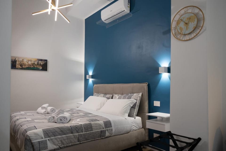 TV and multimedia, Bedroom, internet, wardrobe, air conditioner