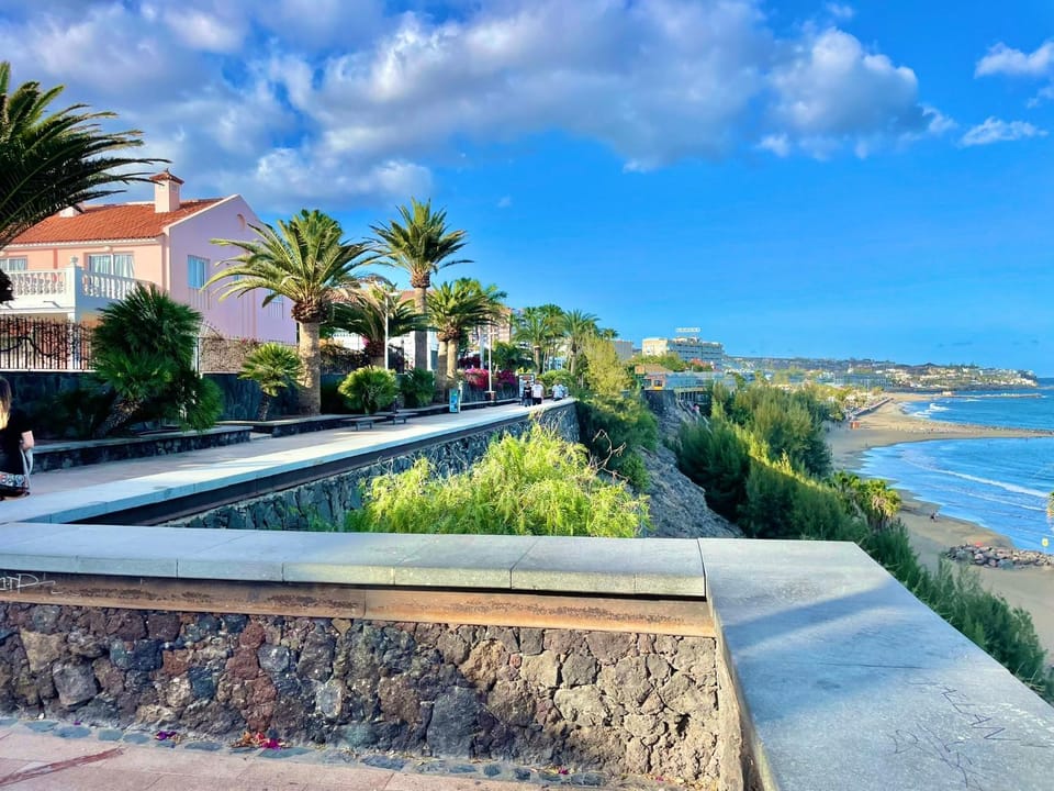 Nearby landmark, Day, Neighbourhood, Natural landscape, Beach