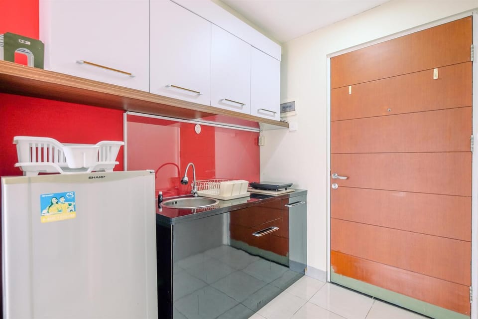 Kitchen or kitchenette, kitchen