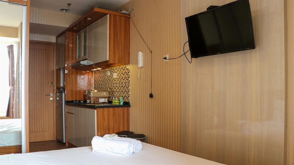 Cozy and Simply Studio at Cinere Bellevue Suites Apartment By Travelio Apartment in South Jakarta City