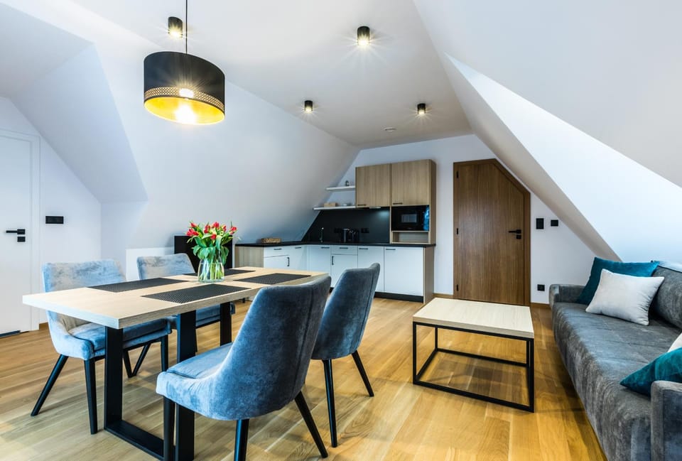 Kitchen or kitchenette, Living room, Seating area