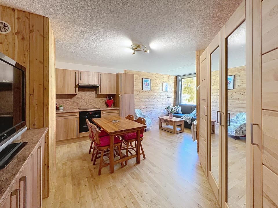 Living room, storage