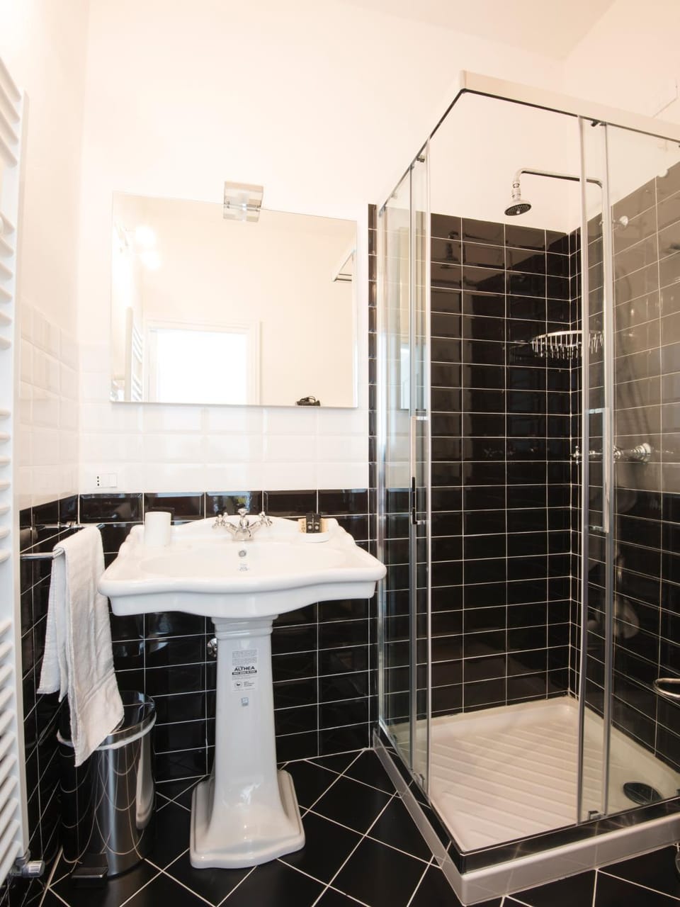 Shower, Bathroom, towels