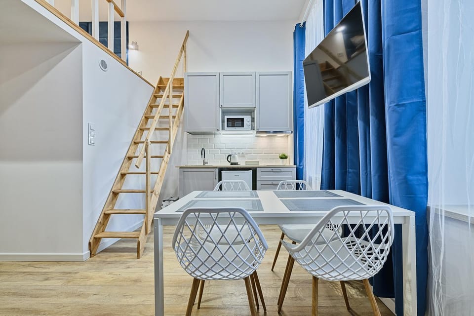 TV and multimedia, Kitchen or kitchenette, Dining area