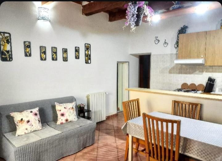 Alf House Apartment in Livorno