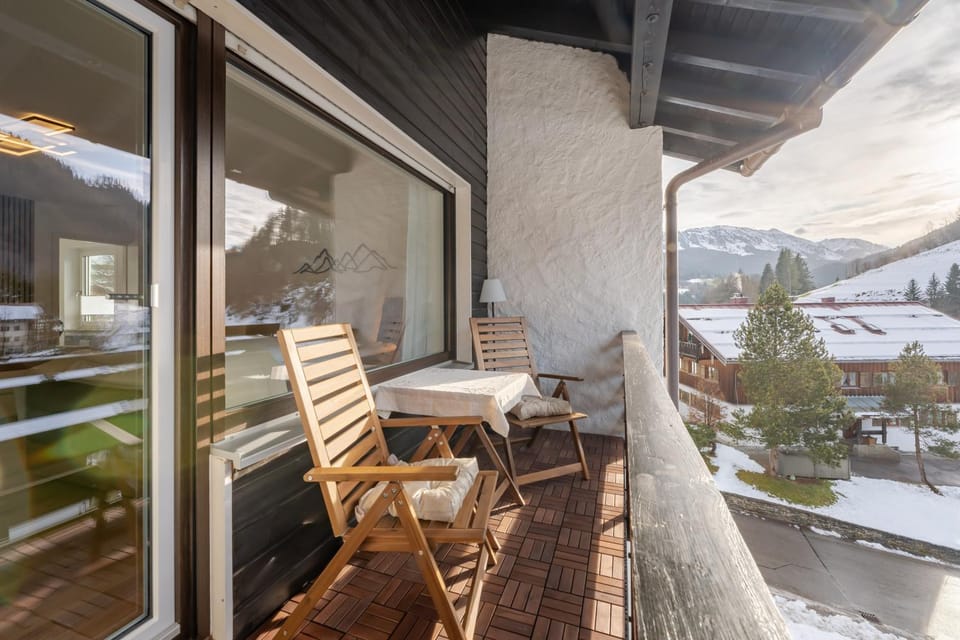 Balcony/Terrace, Seating area, Dining area