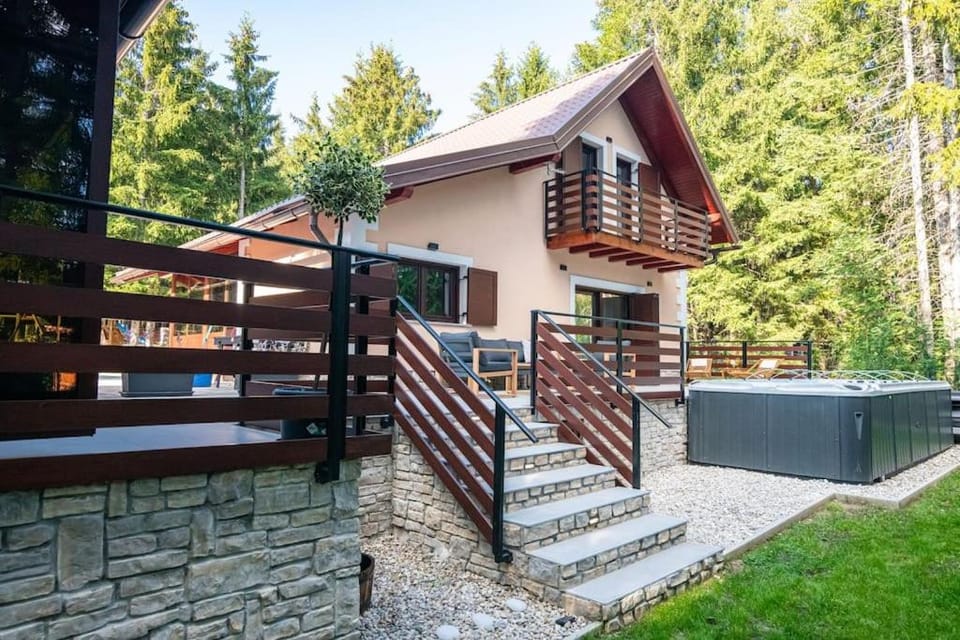 Casa Foresta Chalet in Primorje-Gorski Kotar County