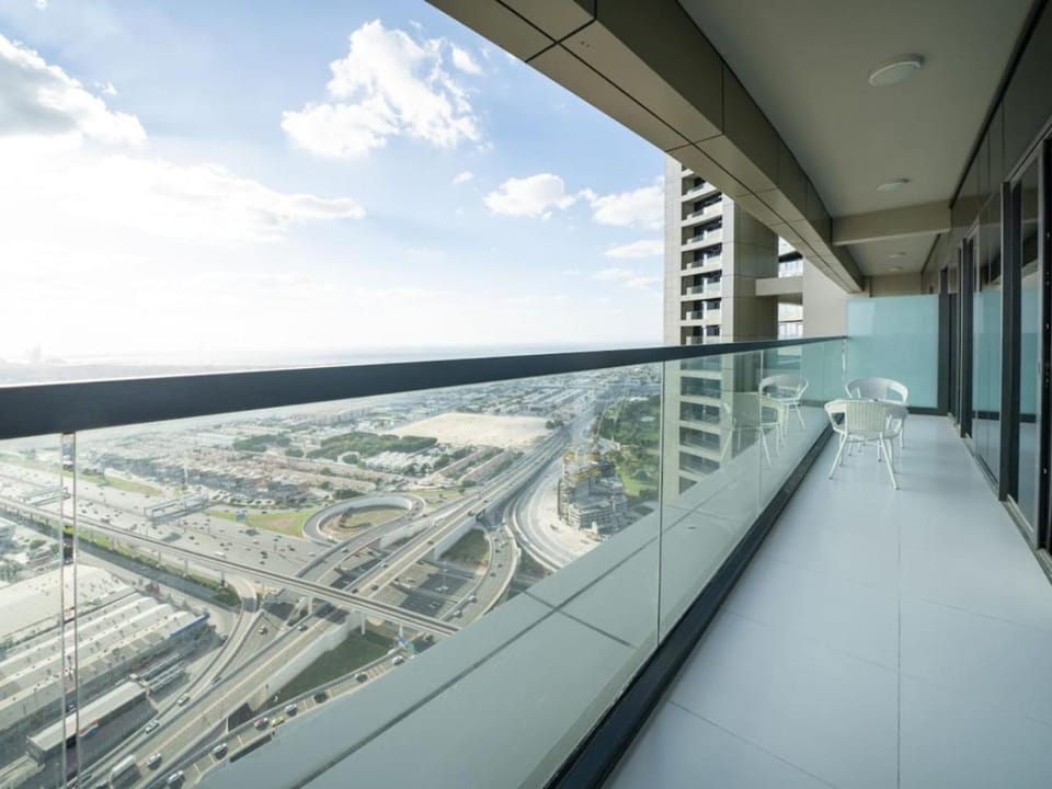 Balcony/Terrace, City view