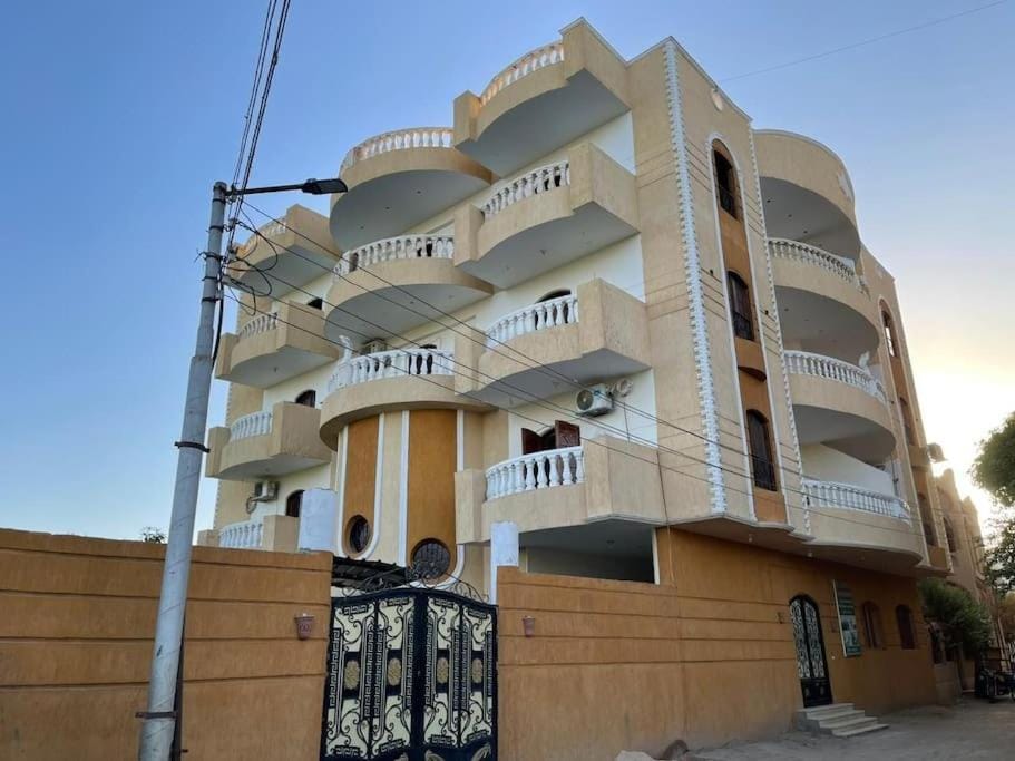 Mado luxury villa with private pool Villa in Luxor