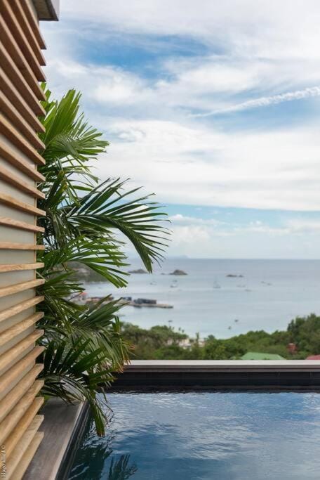 Sea view, Swimming pool