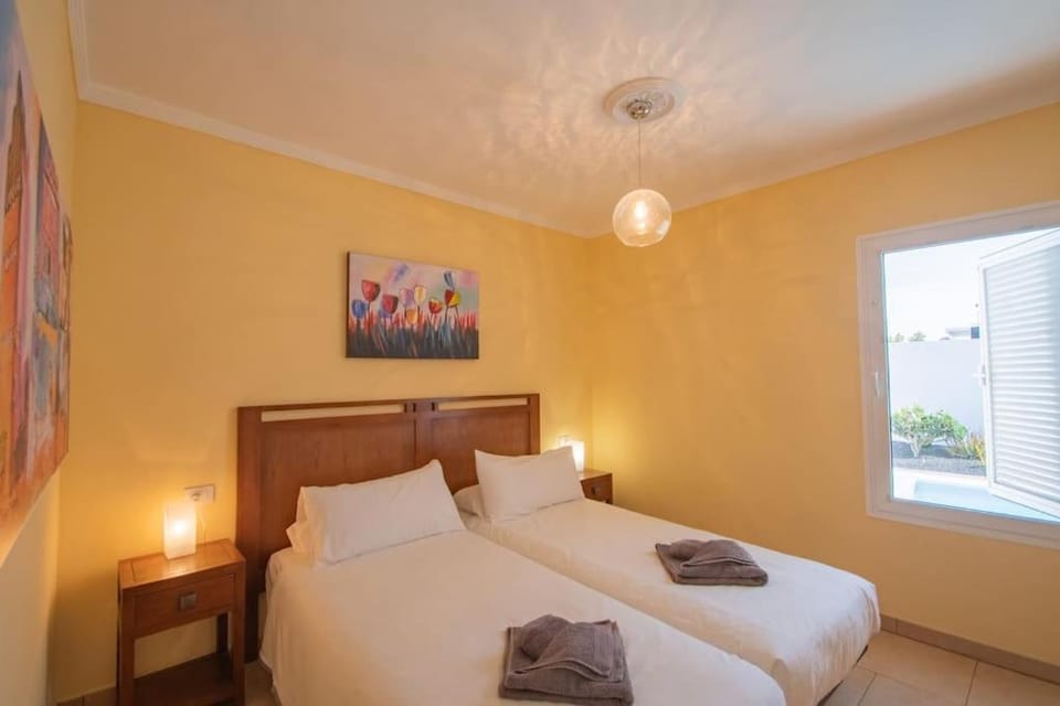 Casa Ostoja - Heated pool & Spacious Villa House in Playa Blanca