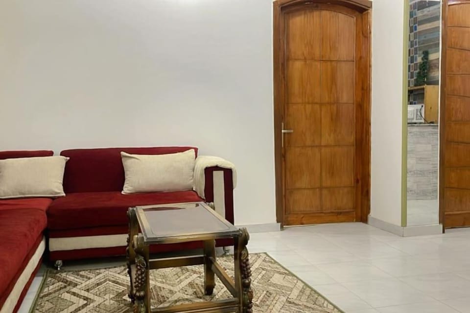 El Hady villa with swimming pool Villa in Luxor